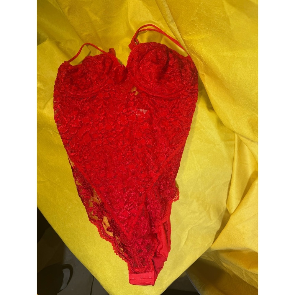 Vintage Victorias Secret Gold Label Red Lace Trim Slip Dress Nightgown 36C 9307